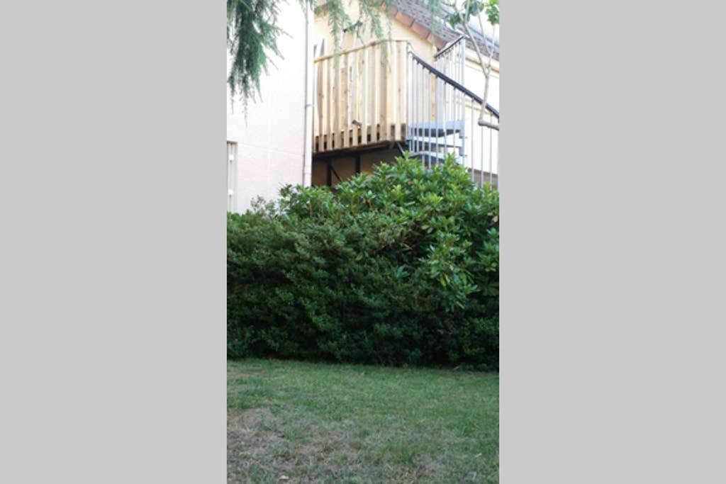 Apartamento Studio Cosy Douillet Et Fonctionnel Savigny-le-Temple Exterior foto
